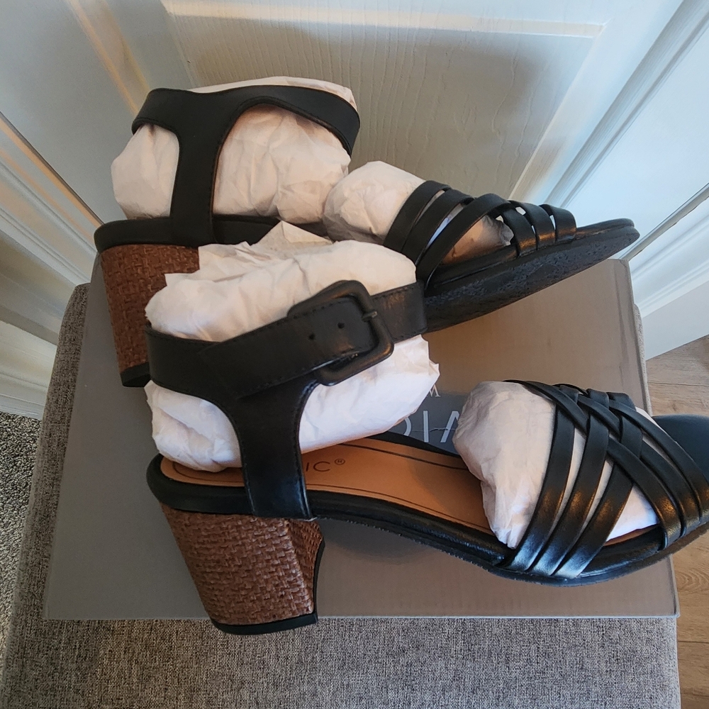 Womens Black Vionic Papaya Peony Nat Heel Sandals Size 8 BNIB - Picture 3 of 12